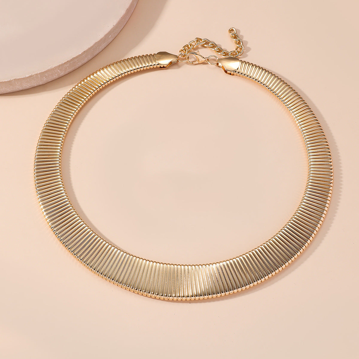 Metal Circle Necklace