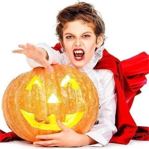 Retractable Vampire Fangs