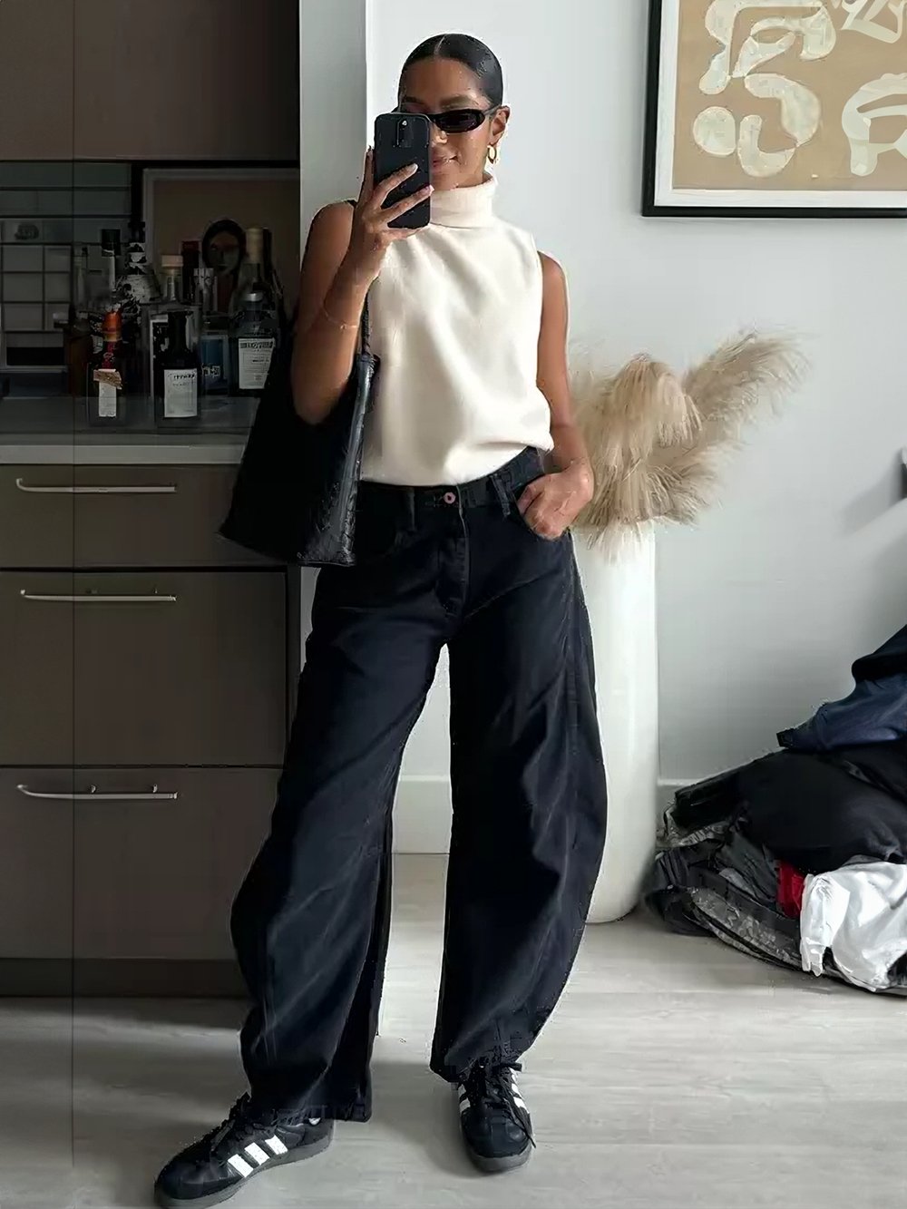 Casual And Trendy Mid-Rise Tube Jeans