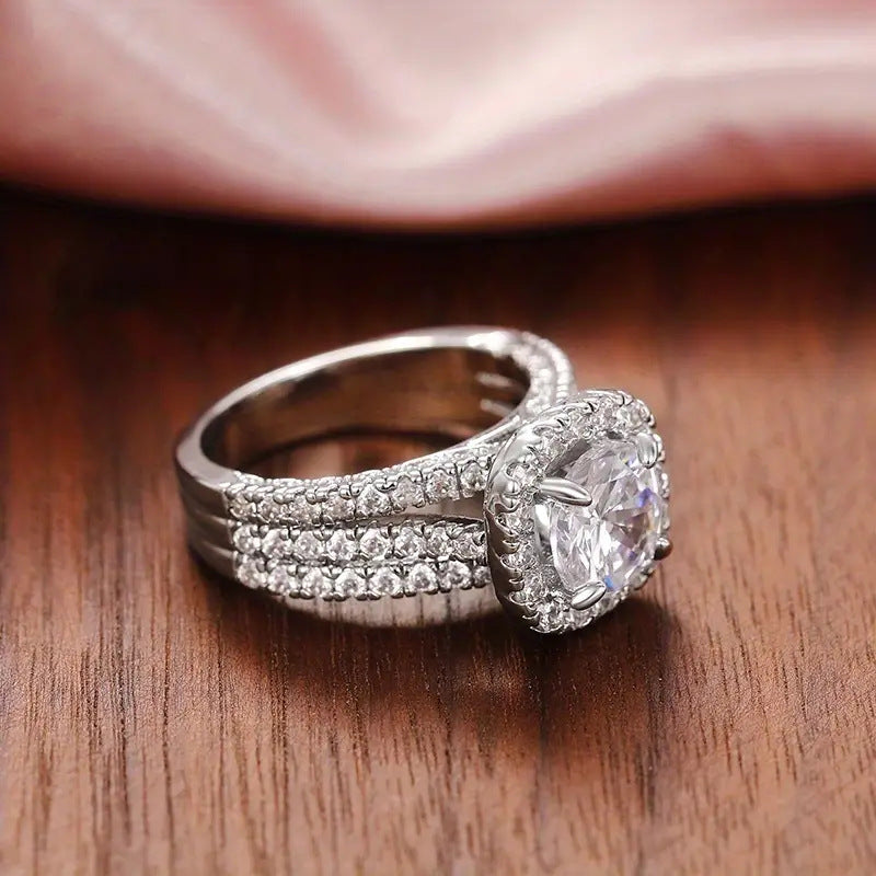 Luxury Diamond Ring