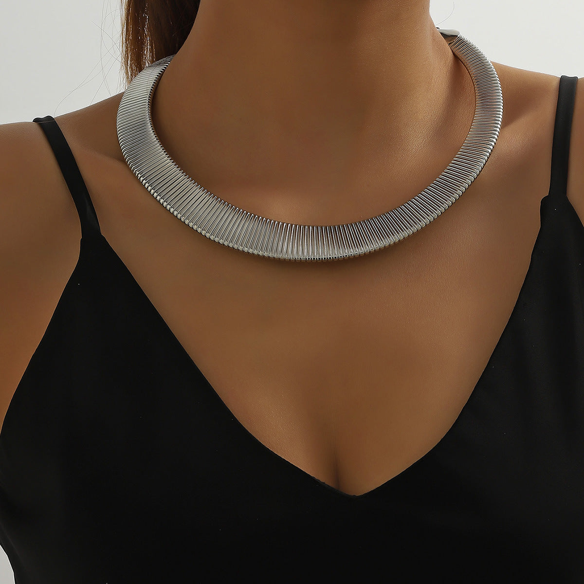 Metal Circle Necklace