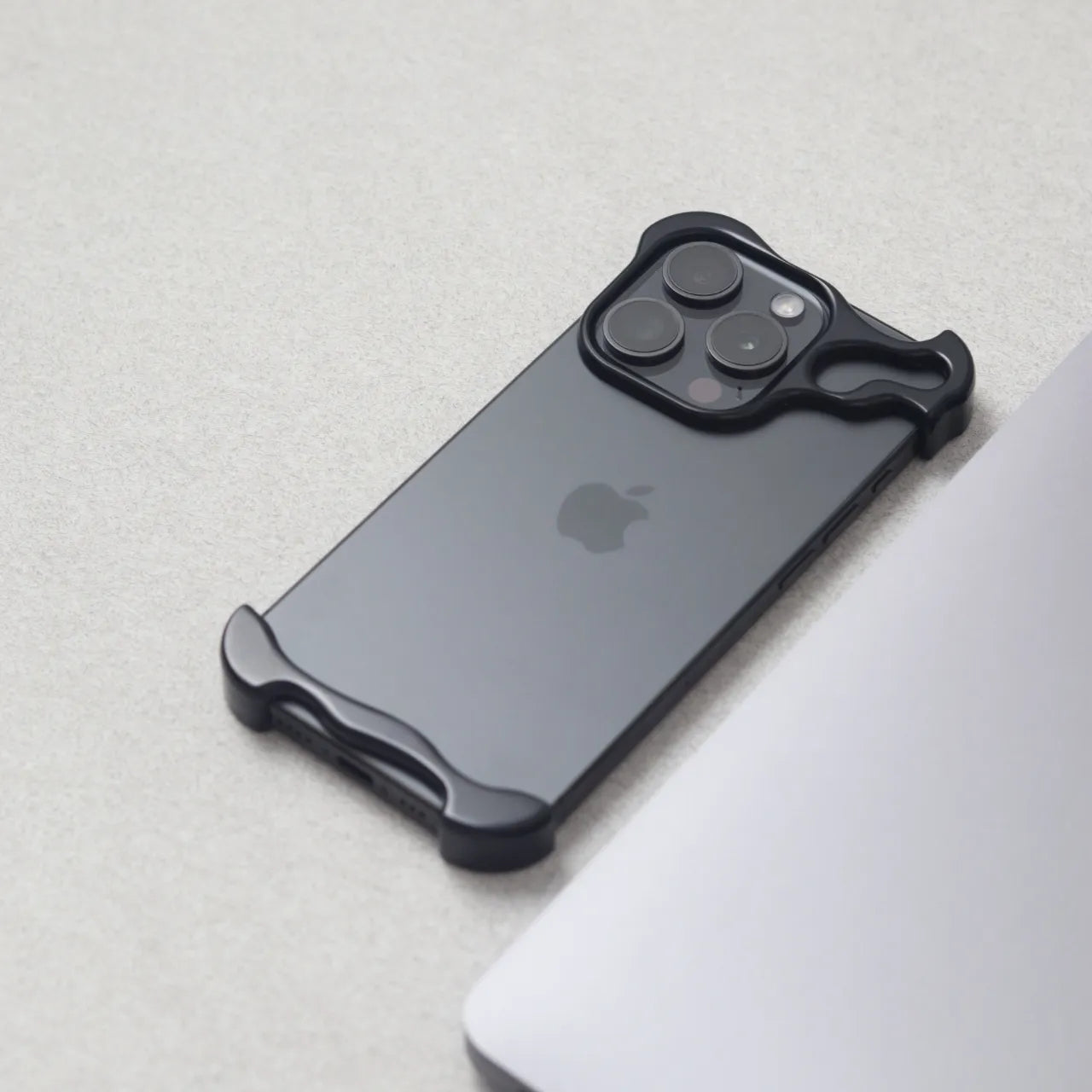 2025 New Special-Shaped Metal Corner Pad For Iphone