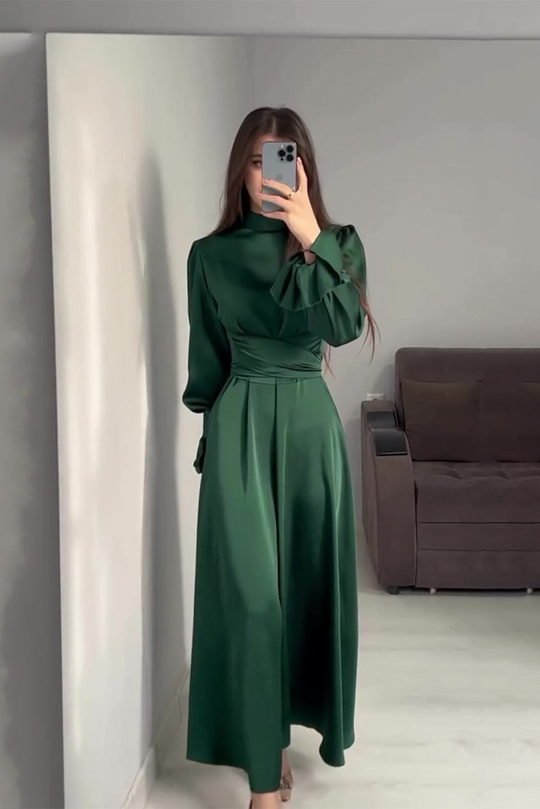 acelimosf™-Green dress with long sleeves and puff sleeves