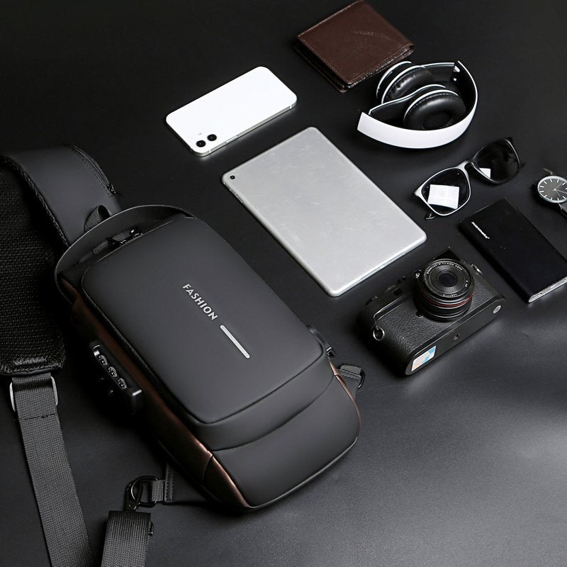 Motorcycle USB charging anti-theft fashion sports and leisure multi-functional shoulder messenger bag