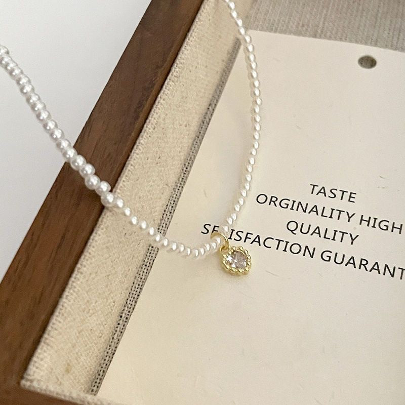 French-style pearl necklace