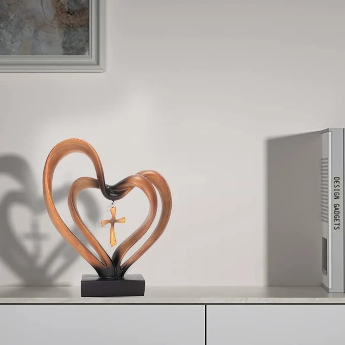 Easter Jesus Entwined Hearts Cross