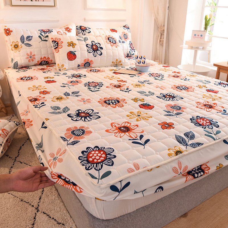 2025 Latest Breathable Silky Mattress Cover