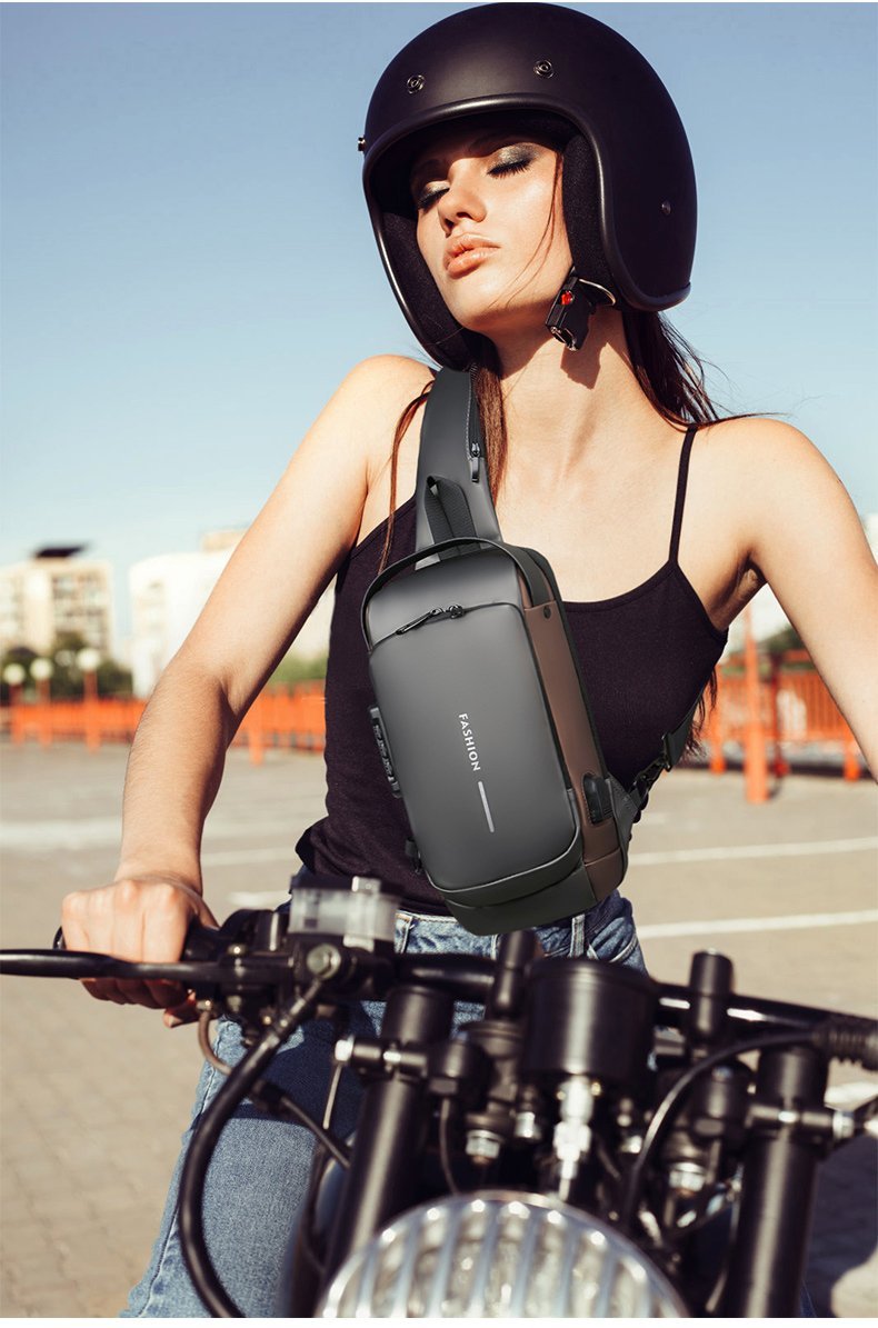 Motorcycle USB charging anti-theft fashion sports and leisure multi-functional shoulder messenger bag